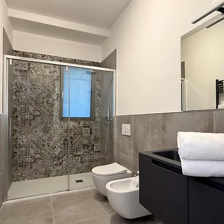 Laus Andrea Da Luxury & Design 2 Daire Bari