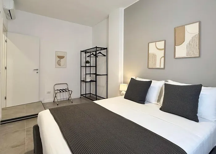 Laus Andrea Da Luxury & Design 2 * בארי